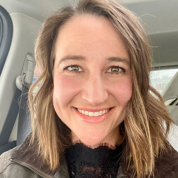 Profile Picture of Maria Mihok (@maria_cycles) on Poshmark