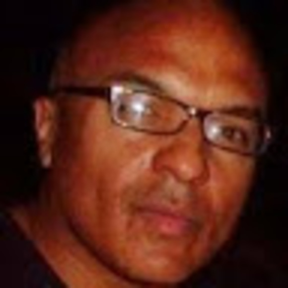 Profile Picture of Michael Coburn (@michaelcoburn23) on Poshmark