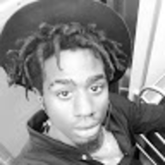 Profile Picture of Dt Buggang (@dtbuggang) on Poshmark