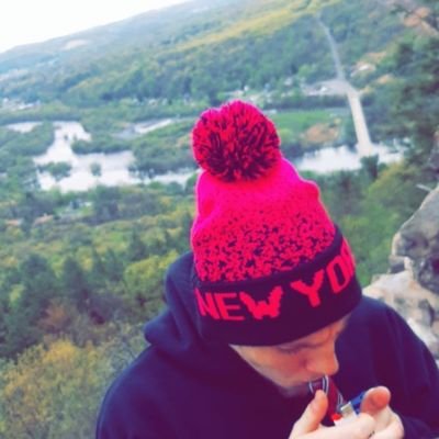 Profile Picture of Dustin Whiteman (@DustinWhitema18) on Twitter