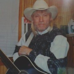 Profile Picture of Kenneth Riggs (@MusicU2ed) on Twitter