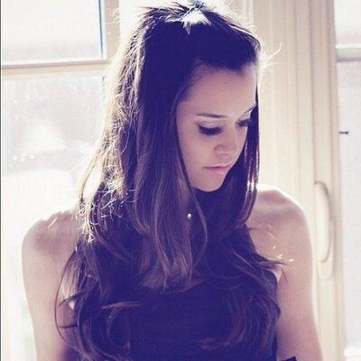 Profile Picture of Alexandra Courtney (@AlexandraCourt2) on Twitter