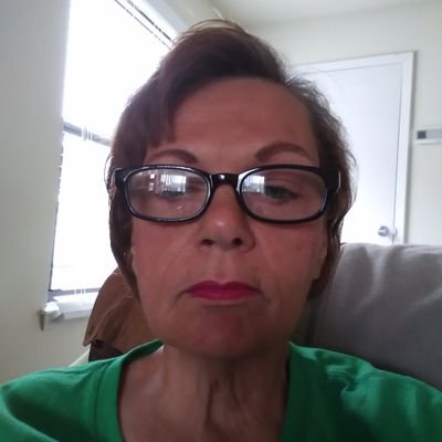 Profile Picture of Ruth Howe (@charliepatchesd) on Twitter