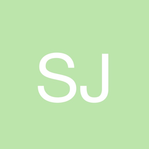Profile Picture of Stephanie Judge (@stepliana) on Poshmark