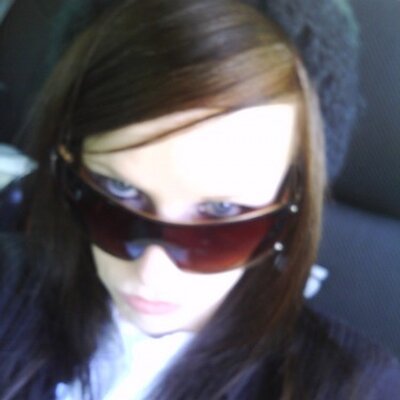 Profile Picture of Heather Hefner (@heather0123) on Twitter