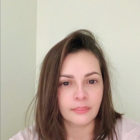 Profile Picture of Luz Serrano (@luzserrano563) on Poshmark