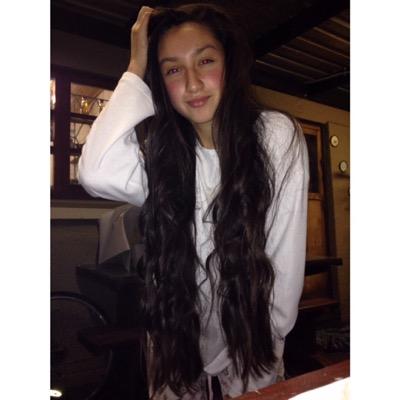 Lara Decker - Twitter Profile Picture of Lara Decker (@LaraDecks) on Twitter