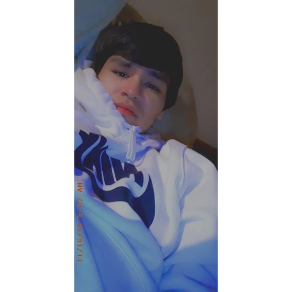 Profile Picture of Chaise Cook (@chaise1507) on Poshmark