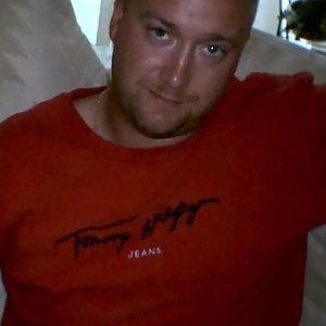 Profile Picture of Rob Holliday (@vaarmyman2001) on Myspace