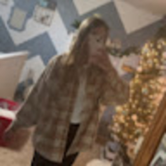 Karsyn Brovold - Poshmark Profile Picture of Karsyn Brovold (@km1555) on Poshmark