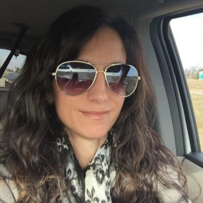 Profile Picture of Lisaboyer (@lisaboyer) on Twitter
