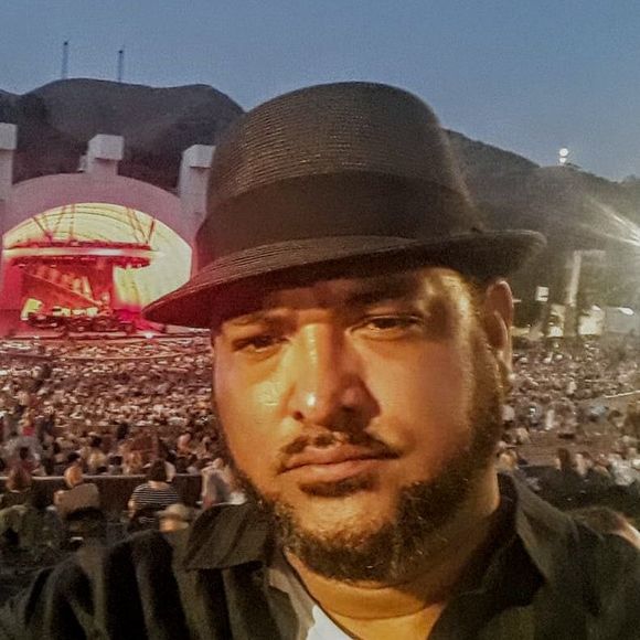 Profile Picture of Gabriel Gardner (@papermillpro) on Poshmark