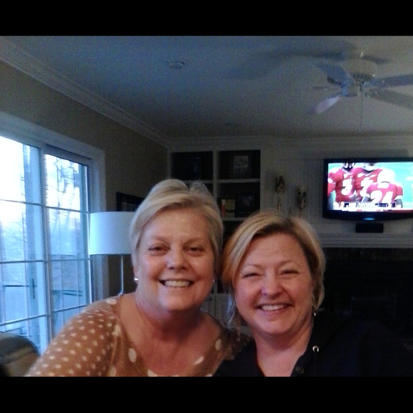 Judi Heston - Poshmark Profile Picture of Judi Heston (@judijose) on Poshmark