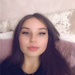 Profile Picture of Charlotte russell 💋 (@charlotte_r5) on Instagram