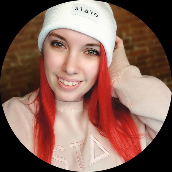 Profile Picture of Emerald Tuschl (@emeraldof2010) on Poshmark