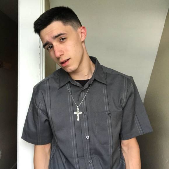 Profile Picture of Tyler Amaral (@tdaforever90) on Poshmark