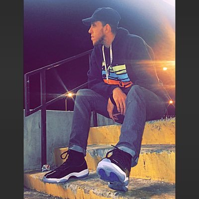 Robert Beard - Twitter Profile Picture of Robert Beard (@RBeezy_iBall23) on Twitter