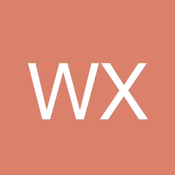 Profile Picture of Weijie Xie (@weijeixie) on Poshmark