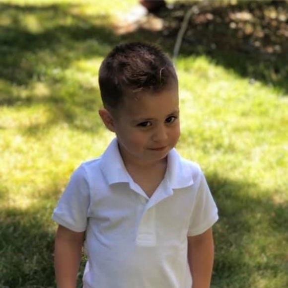 Profile Picture of Daniel Stump (@stumpdw11) on Poshmark