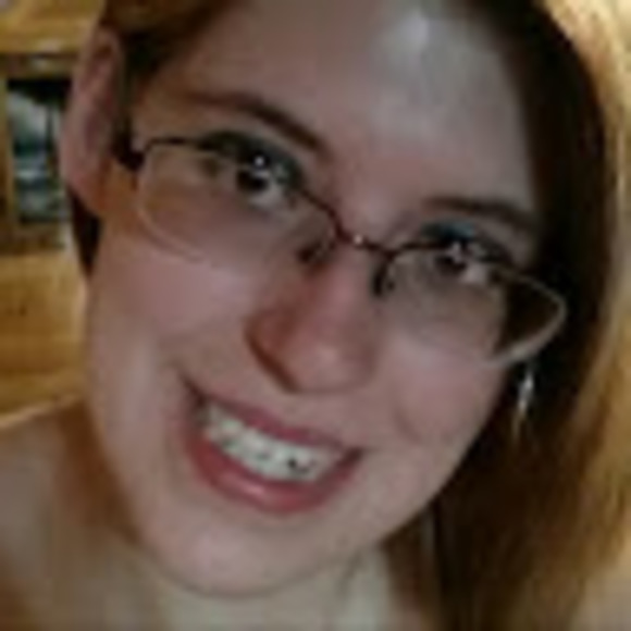 Profile Picture of Ashley Ament (@adament1993) on Poshmark
