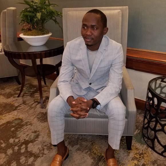 Profile Picture of Jerrydinho Lasaah (@jerrydinho1) on Poshmark