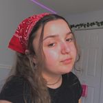 Profile Picture of julia (@julia.crofton) on Instagram
