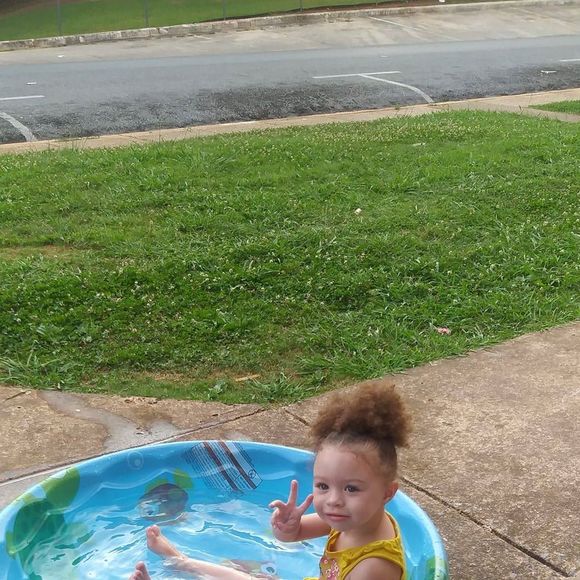 Profile Picture of Silkey Smooth (@silkey_smooth) on Poshmark