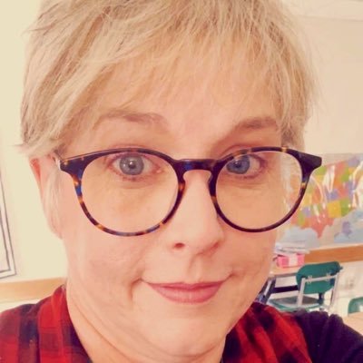 Profile Picture of Diane Woods (@woodsie8595) on Twitter