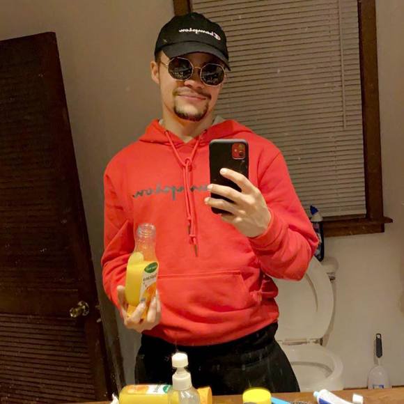 Profile Picture of Jacob Winfield (@yungriff23) on Poshmark