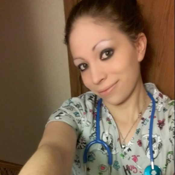 Profile Picture of Amber Slaven (@as83) on Poshmark