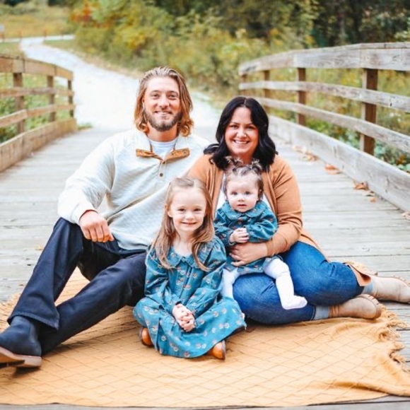 Profile Picture of Gabrielle Sullivan (@gabbysullivan30) on Poshmark