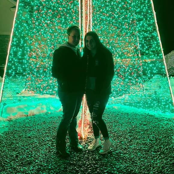 Profile Picture of Nicole Calby (@nzap32) on Poshmark