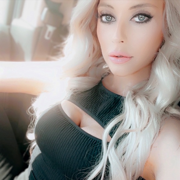 Profile Picture of Katelyn Weber (@kingkatelyn00) on Poshmark