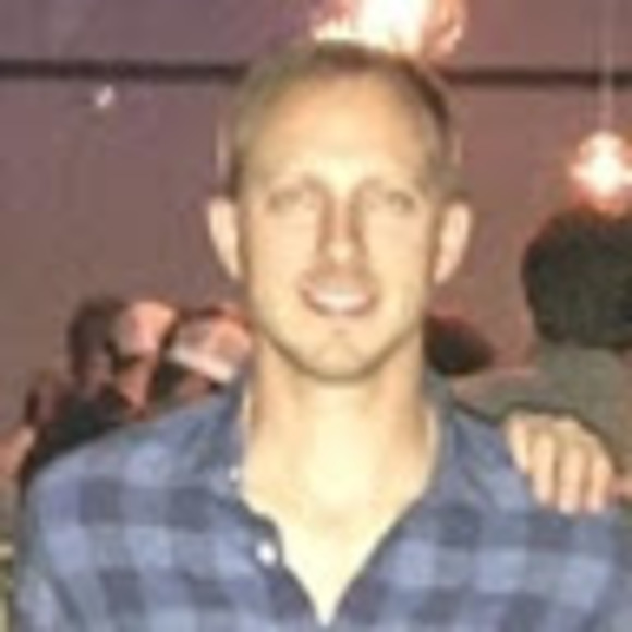 Profile Picture of Scott Parenteau (@scottparenteau) on Poshmark