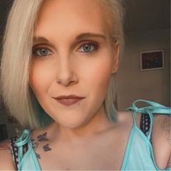 Profile Picture of Amanda Archer (@amanda.archer70) on Tiktok