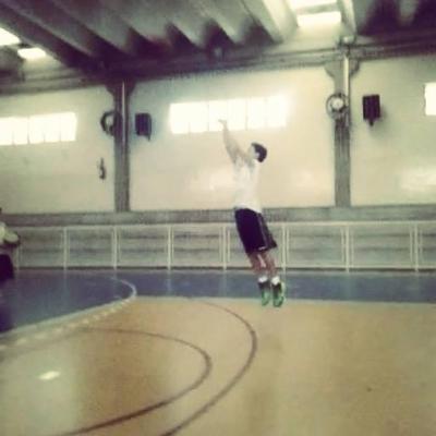 Profile Picture of HONEY BOY CHALUS (@NicholasCoelho1) on Twitter