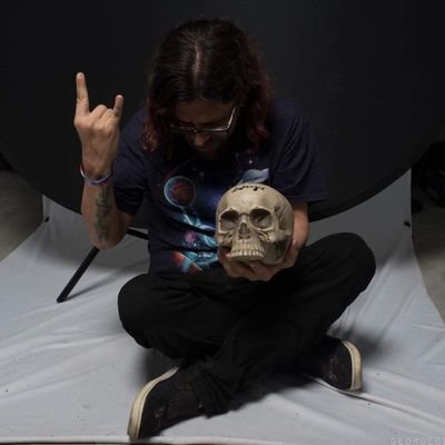 Profile Picture of Stephen Longoria (@dimebag39) on Twitter