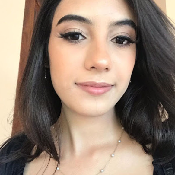 Profile Picture of Mariana ocon Mariana ocón (@paulette1219) on Poshmark