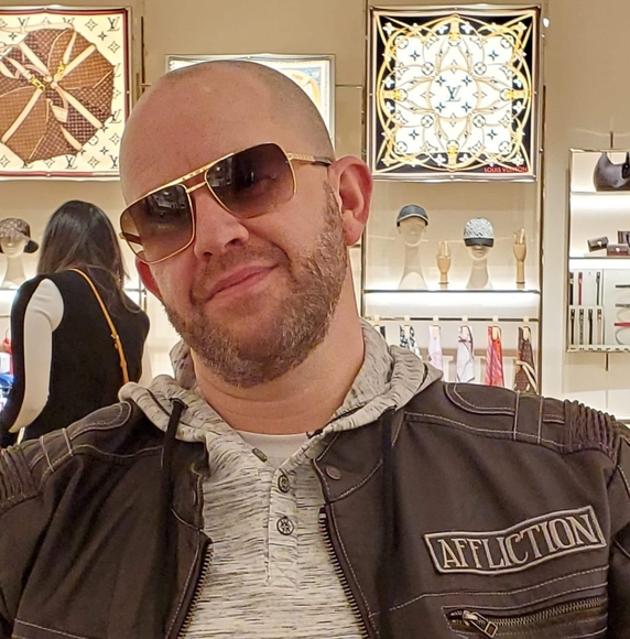 Profile Picture of Sean Wilkerson (@spdrmn0715) on Poshmark