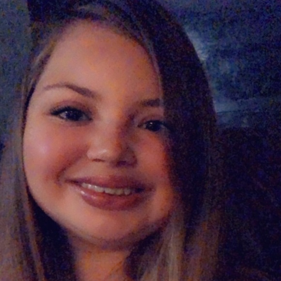 Profile Picture of Blake Mullener (@blakemullener) on Poshmark