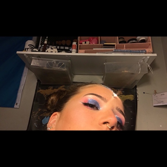 Profile Picture of Emily Quinn (@emily_quinn_) on Poshmark