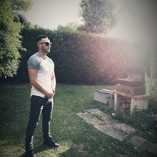 Profile Picture of Flo Yd Wayweather (@pirates.sparow.96) on Facebook