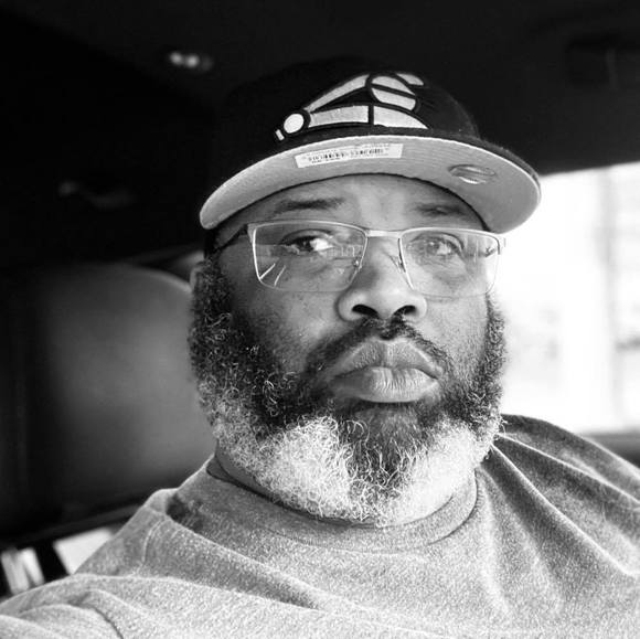 Profile Picture of Kevin Jefferson (@kevinjeffers619) on Poshmark