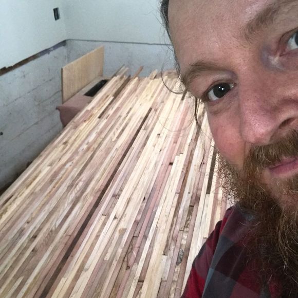 Profile Picture of Andrew Daniel (@andrewdaniel965) on Poshmark