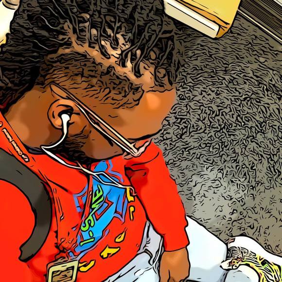 Profile Picture of Rose' Stackz (@moona01_kwa) on Poshmark