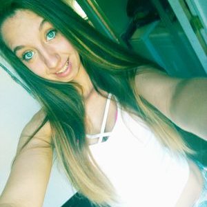 Profile Picture of Katelyn Whitney (@dayyumm) on Twitter