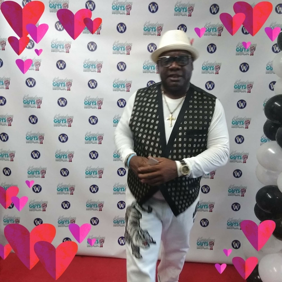 Profile Picture of Kenneth Hargrove (@kenhargrove555) on Poshmark