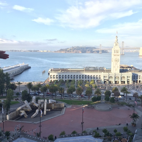 Profile Picture of Edison Dimaano (@des530) on Poshmark