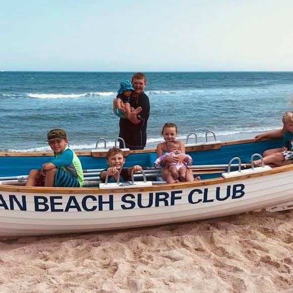 Profile Picture of Elaine Saganiec (@esaganiec) on Poshmark