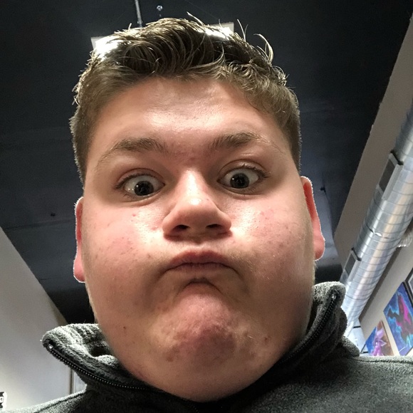 Profile Picture of Preston Howrey (@prestonhowrey) on Poshmark